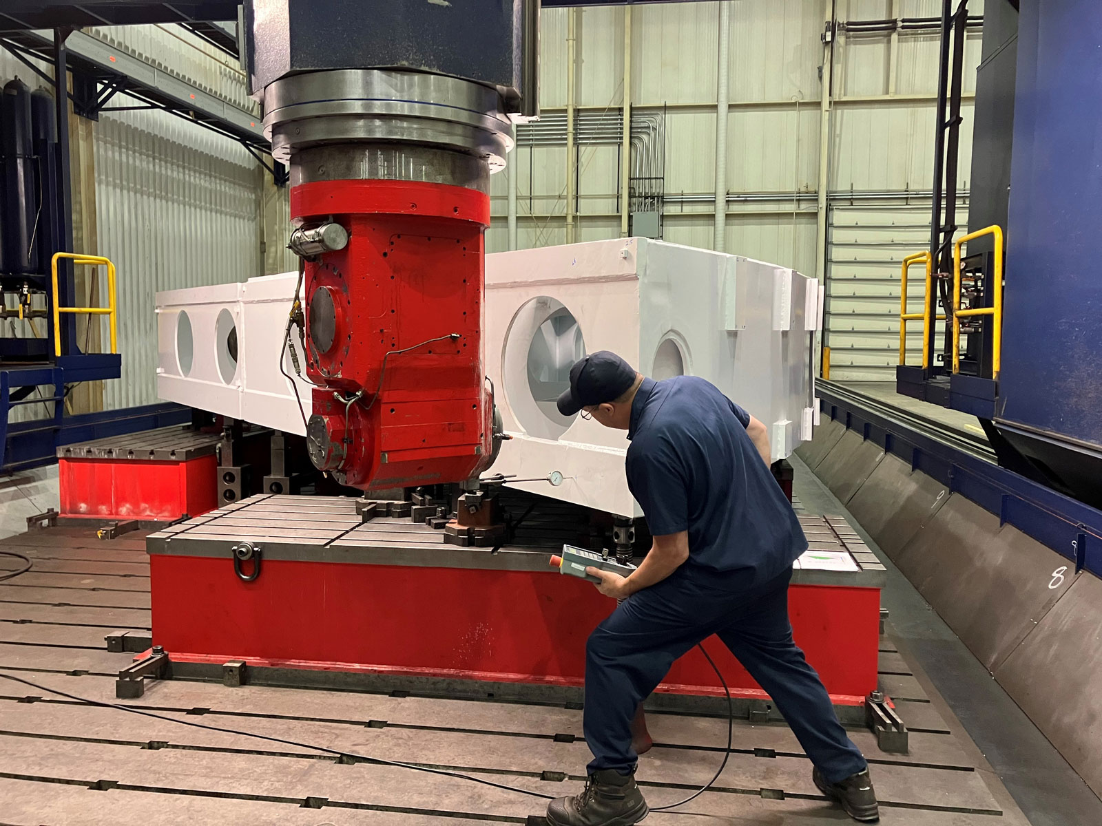 Technical services for industrial machine support and maintenance