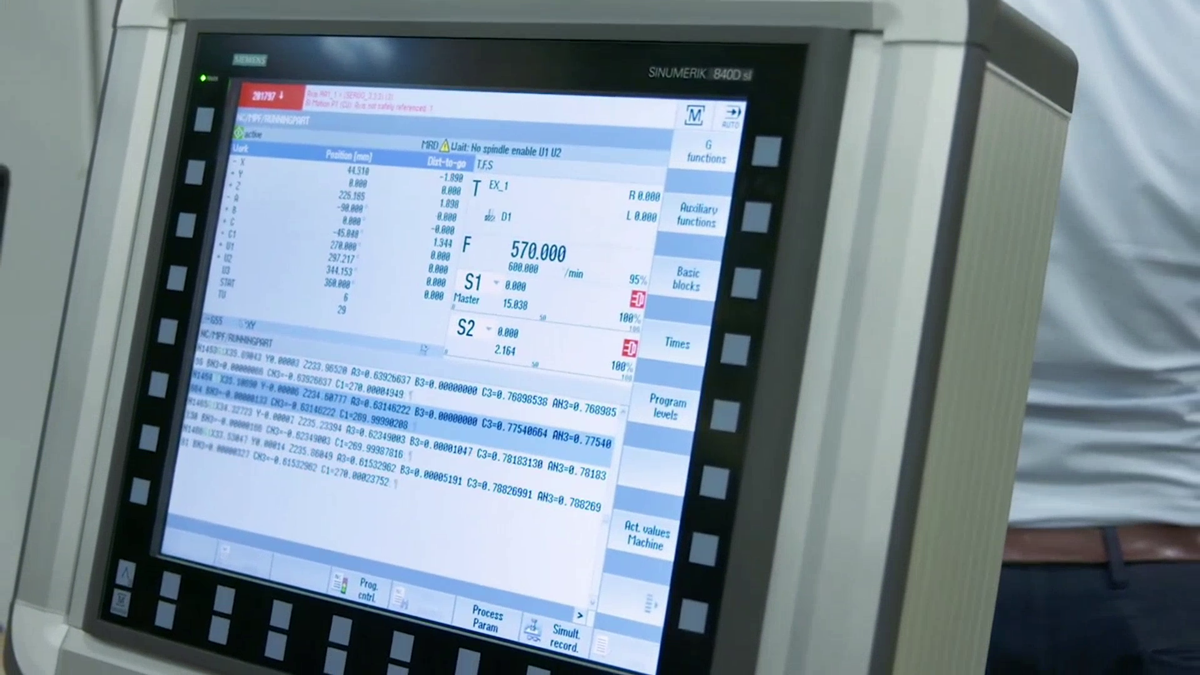 Remote diagnostics for machine monitoring and support